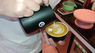 Latte art 台灣咖啡館 拉花 1 [upl. by Notselrahc]