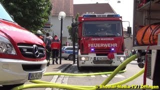 Scheunenbrand in FellbachOeffingen  Einsturzgefahr vom Dach  Feuerwehr rettet Arbeitsgeräte [upl. by Infield]