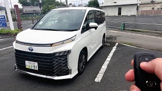 【新型ヴォクシー】ドアを開閉！遮音性と重厚感をチェックしてみた結果…！トヨタ 新型ノア 新型アルファード [upl. by Yenruogis]