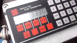 PD340 and Siemens F M MAG electromagnetic flow meter test run including PD210 display unit [upl. by Naget931]