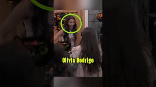 Olivia Rodrigo surprised her young fans [upl. by Toy555]