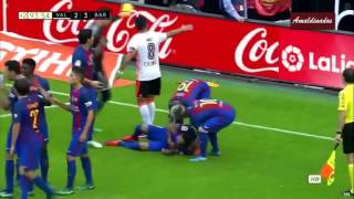 ●Botellazo a Neymar en Mestalla● ValenciaBarcelona Laliga 20162017 [upl. by Ecirtap637]