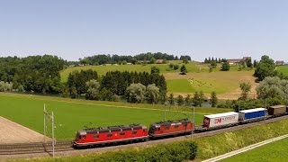 Züge an der Reussbrücke Oberrüti  Zug trainfart train [upl. by Hayashi]