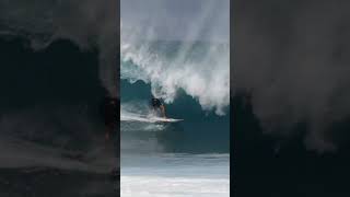 Makana Backdoors Wave At Pipeline [upl. by Aitra]