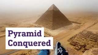 Tourist captures the amazing views from the top of a pyramid [upl. by Haidabej]