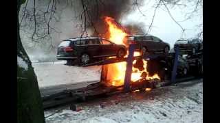 Pożar lawety Piórków 12122012  brand new cars on fire Poland [upl. by Berard112]