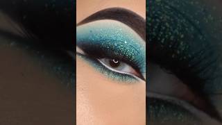 Trendyeyemakeuptrendingshorts eyeliner subscribe bridalmakeup hairstyle likeandshare [upl. by Hashum]