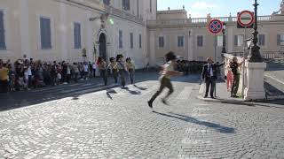 Cambio della Guardia al Quirinale con i Bersaglieri [upl. by Hurst860]