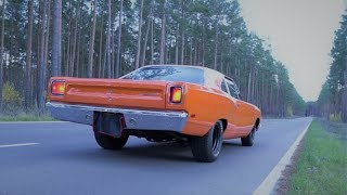 1969 Plymouth Roadrunner 383 VS 440 Acceleration amp Sound [upl. by Eddra640]