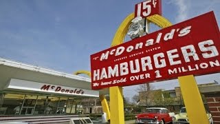 McDonalds  bientôt un film sur lhistoire du quotFondateurquot de la franchise [upl. by Irolam735]