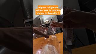 Comment coller le sticker du litrage sur un fermenteur en PET Fermzilla de 55 Litres [upl. by Othilie758]