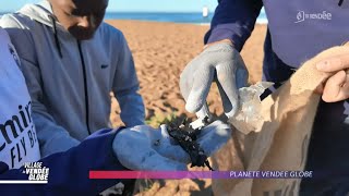 Paul Meilhat et lassociation Surfrider sensibilisent les plus jeunes au ramassage des déchets [upl. by Irahk]