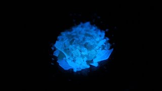 Boric acid  salicylic acid phosphorescence [upl. by Cully]