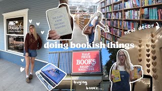 lets do bookish things  going to blush bookstore  haul💘📖 [upl. by Artie521]