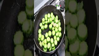 Pasta con zucchine e gamberetti  Ricette di Gabri [upl. by Airad]