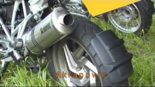 BMW R1200GS Akrapovic vs Leo Vince [upl. by Etteb]