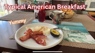 Typical American Breakfast Bacon and Eggs  American Poor Student [upl. by Einnos]