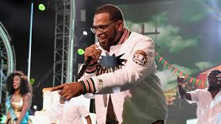 Uncle Luke wins I Am Hip Hop award amp performs at BET Hip Hop Awards 2017 171006 [upl. by Ecinerev]