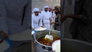 Saudi Me khana Kaise khate hain shorts saudiarabia viral [upl. by Shipley]