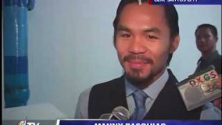 Manny Pacquiao gives Mommy Dionisia a diamond set [upl. by Zima585]