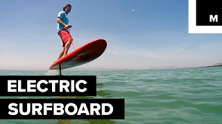 Electric surfboard moves without waves [upl. by Darreg804]