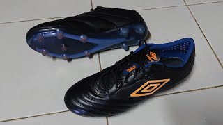 Umbro Tocco 3 Pro FG review BlackVermillion OrangeDeep Surfรีวิว [upl. by Claus533]