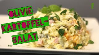 Kartoffelsalat mit Wurst und Salzgurken  Leckeres Wintersalat Olivje Rezept  Salat Rezepte [upl. by Mcnutt]