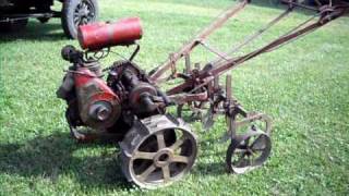 1928 Bolens Antique Garden Tractor Briggs amp Stratton PB Engine [upl. by Gretta]