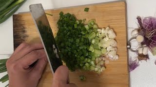 Chopping Green onions 🧅🧅🌿🌿ASMRCUTTINGSKILLSskills [upl. by Ternan]