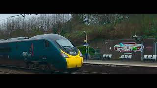 Red Light marker 390 020 at Heaton Chapel on the 1A30 1115 Manchester Piccadilly to London Euston [upl. by Nahsrad]