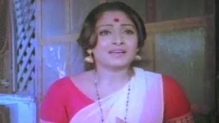 Jaya Prada runs for help  Sargam Emotional Scene [upl. by Lubow]