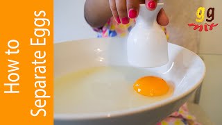 How To Separate An Egg Yolk From The Egg Whites  Quick Easy Tips and Great for Kids  ggmix [upl. by Declan]