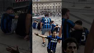 Ruttovibe legge le maglie dei tifosi del derby di Milano [upl. by Gerbold457]