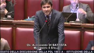 Di Battista contro Boldrini quotViene qui solo per le tragediequot [upl. by Cenac796]