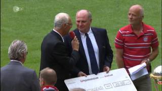 FC Bayern vs FC Barcelona  das ist der wahre Uli Hoeneß  Uli Hoeneß Cup 24072013 [upl. by Llebasi178]