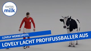 Kuh Lovely lacht Profifussballer aus  Werbespot  Swissmilk 2013 [upl. by Cumings]