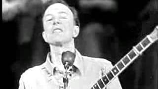 Down By The Riverside Pete Seeger 7 24 1963 [upl. by Hagep]