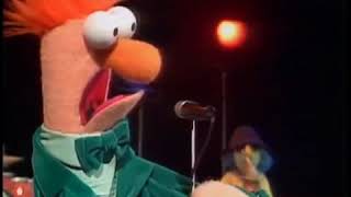 Muppet Show Beaker sings Feelings [upl. by Gregrory]