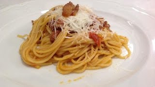 Spaghetti allAmatriciana ricetta espressa [upl. by Merrill]