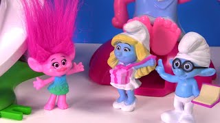 Trolls Boss amp Smurfs in Surprise Disk Drop Game [upl. by Paolina]