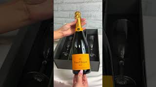 Veuve Clicquot Brut Champagne 75cl  Unboxing [upl. by Dana]