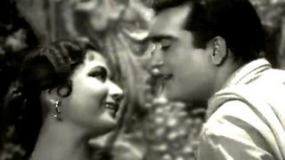 Koi Bata De Dil  Sunil Dutt Meena Kumari Main Chup Rahungi Song Duet [upl. by Riker]