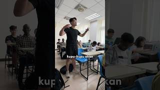 Disuruh guru berdiri di tengah kelas [upl. by Jesse19]