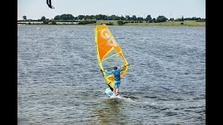 So lernst du die Halse beim Windsurfen [upl. by Hcib]