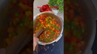 Vegetable Porridge Daliyaviralvideo foodiefatloss recipe reels reelsvideo viralreels yum [upl. by Haniraz]