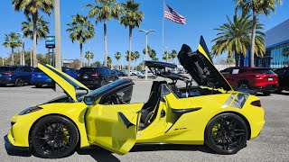 2024 Corvette Z06 Convertible 3LZ quotAccelerate Yellow Metallicquot en Español [upl. by Svirad]