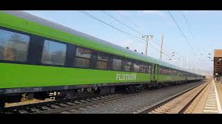 Durchfahrt Flixtrain in Göttingen auf Gleis 10 [upl. by Romeu119]