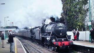 44871 amp 45407 Charge Through Abergavenny  Cathedrals Express [upl. by Arema]