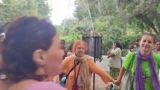 Russians in tirupatitirumalatirupatidevasthanam shorts devotional time trending video [upl. by Artemahs9]