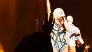 Kesha  Timber Solo Version Live First Time Ever  São Paulo Brazil [upl. by Pickard]